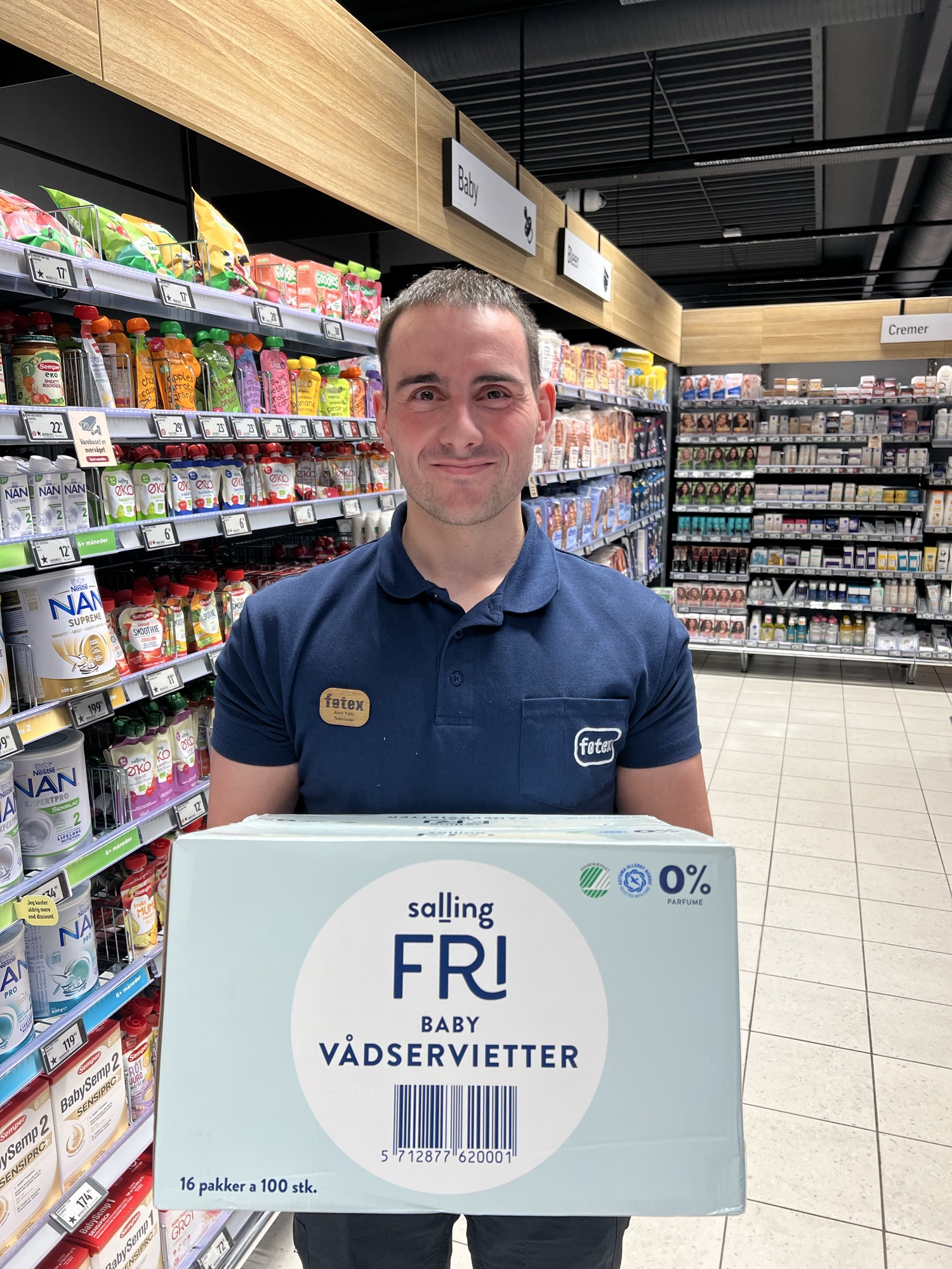 EN HEL KASSE VÅDSERVIETTER